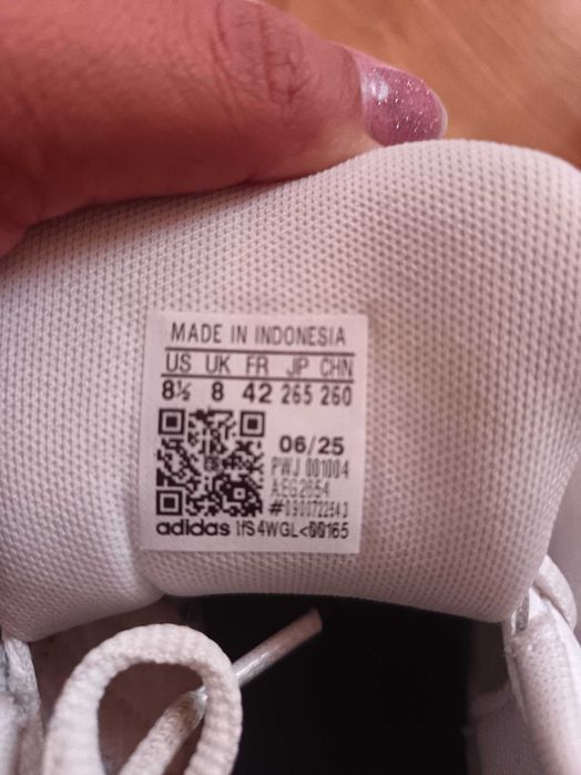 Маратонки Adidas