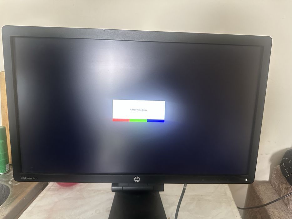 Продам мониторы в отличном состояний