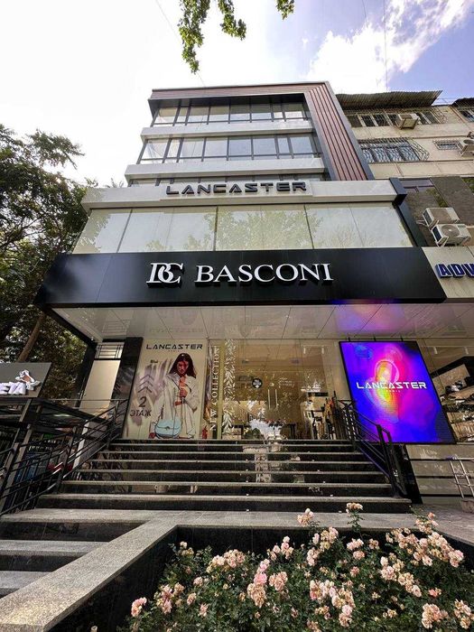 Офис в Бизнес Центре 155 и 300 кв.м Ц 1 С.Азимова Посольство Франции