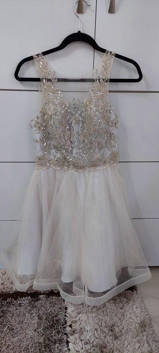 Rochie scurtă crem ocazie XS