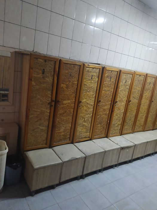 Баняға шешіну шкафтар сатылады