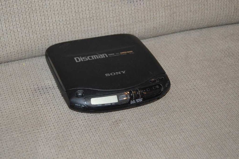 Sony Discman D-133 Vintage – Mega Bass – Funcțional, Stare Bună
