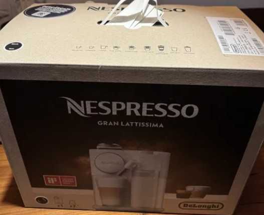 vand aparat espreso Nespresso DeLonghi Gran Lattissima NOU / SIGILAT