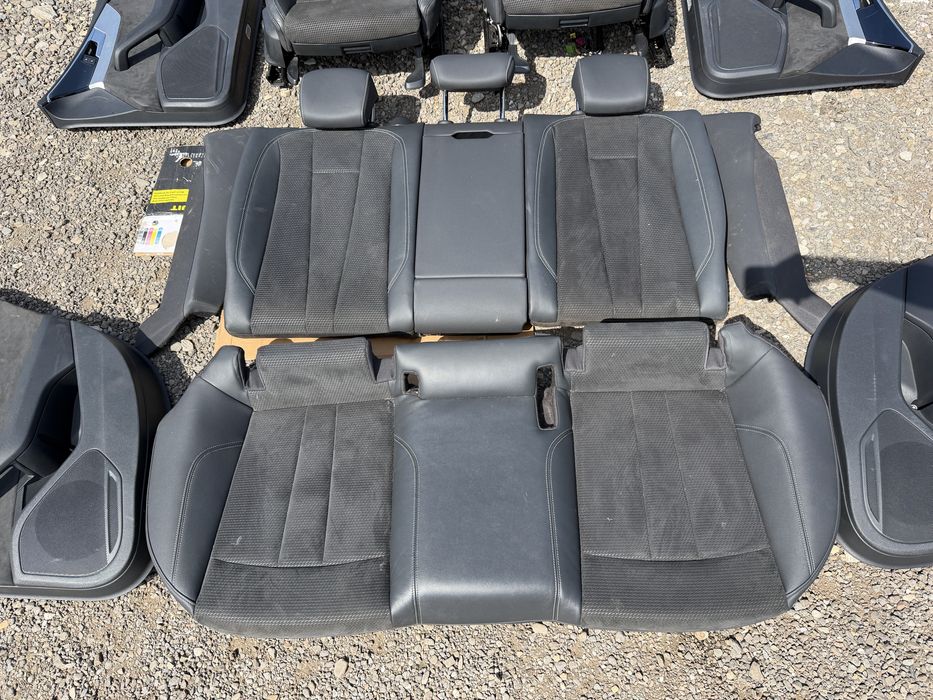 Interior piele / alcantara Audi A5 8W : Scaune / Banchete / Fete usi