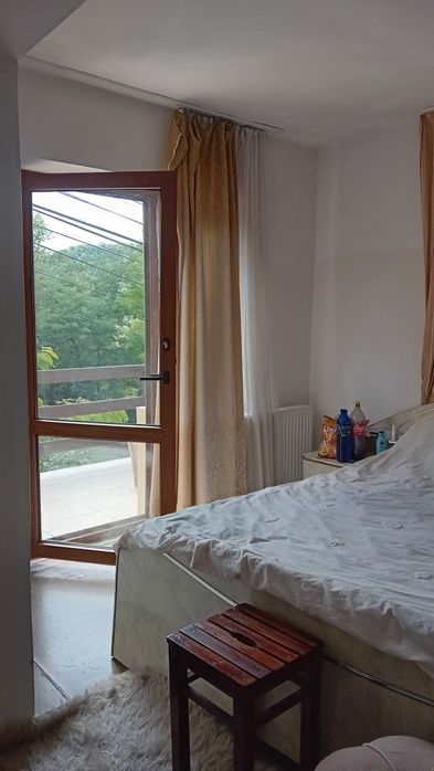 Campina ,Prahova ,vind casa spațioasă, zona frumoasa ,aproape de centru