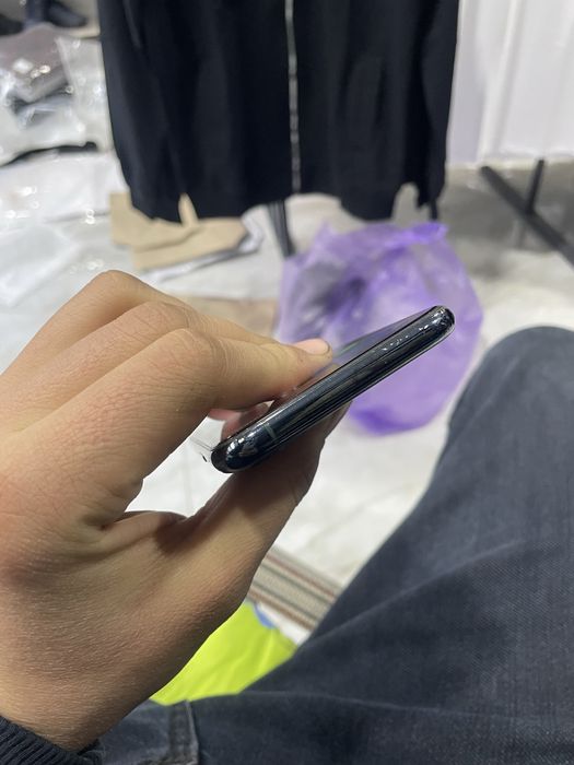 Iphone 11 pro ideal sotiladi srochni pul zaril yomkost 74% fice id