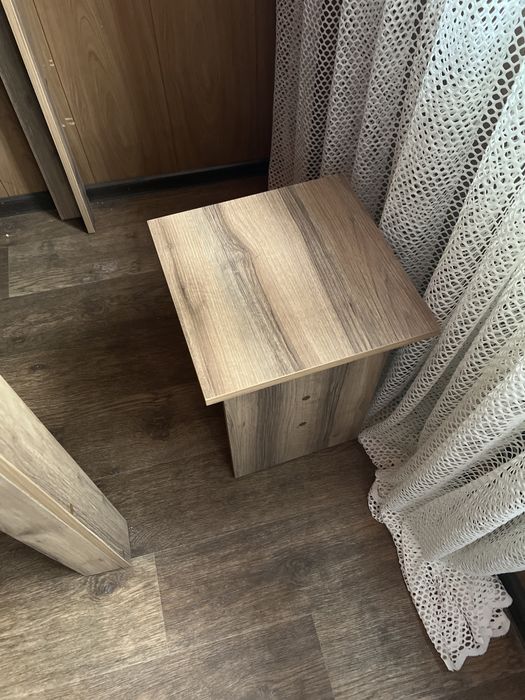 Стол со стульями