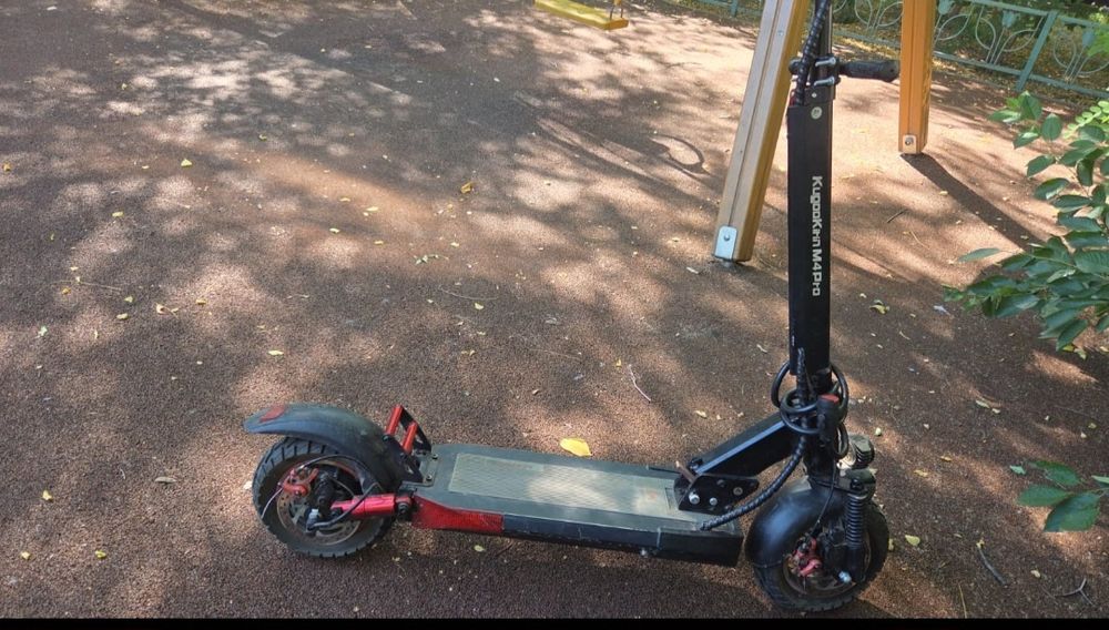 Электросамокат KUGOO M4 Pro