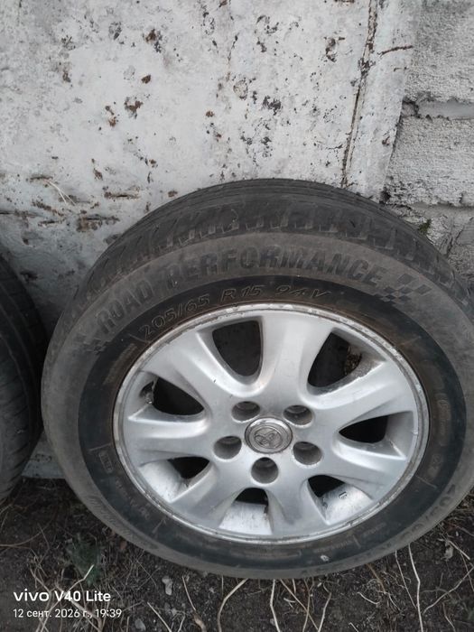 Camry 30.35 шины с покрышками