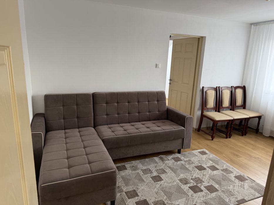 Inchiriez apartament
