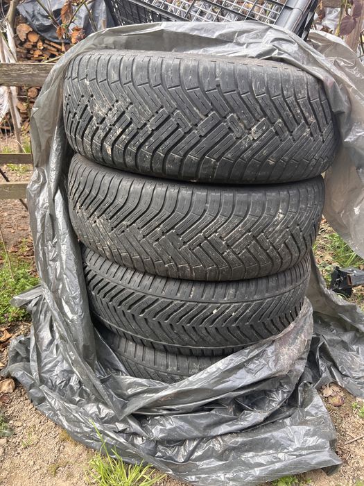 4 roți 215 /60R17