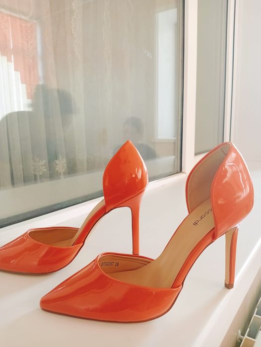 Продам туфли женские