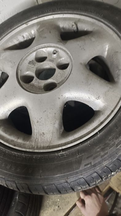 Продам диски с летней резиной.