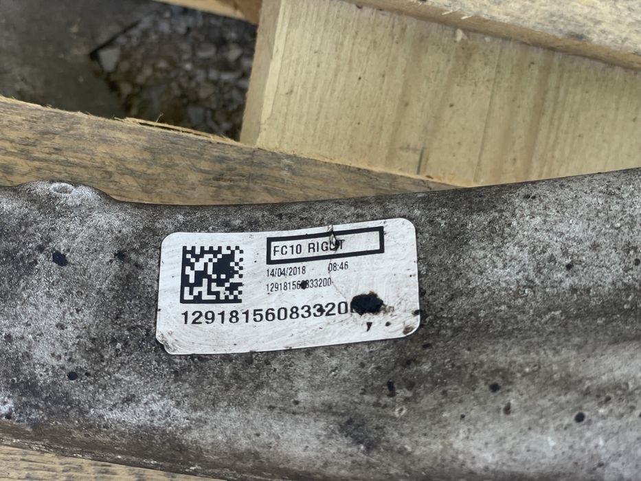 Преден десен шенкел AUDI Q5 / SQ5 80A407560