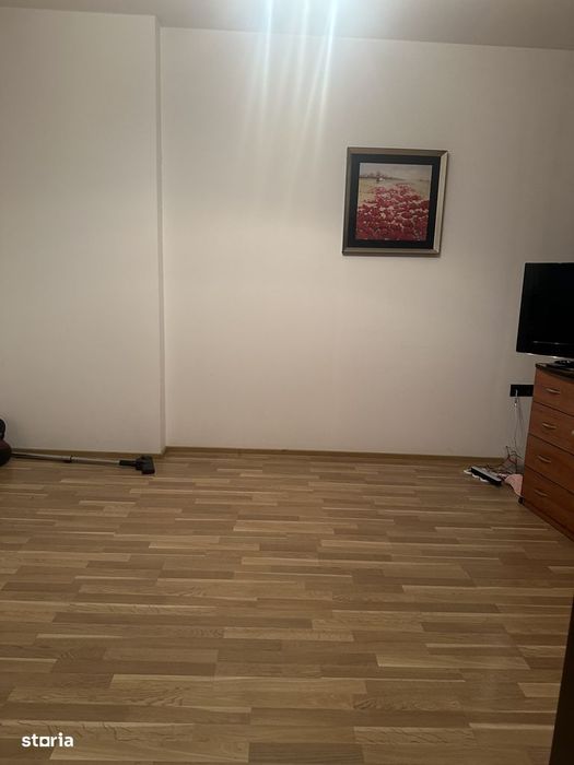 Campina - ultracentral - casa + Spațiu comercial - 215000 Euro