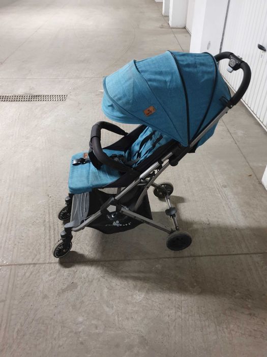 Продавам сгъваема детска количка Lorelli- FIONA