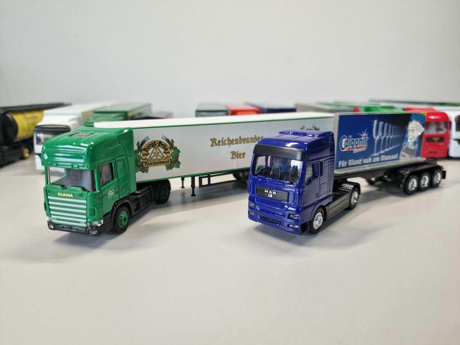 Set 12 camioane de jucarie, lungime 15–22 cm