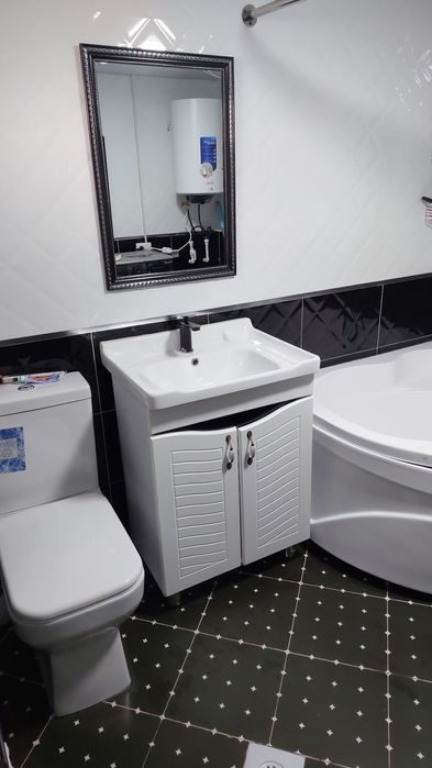 Xazarasp sentrda 3 xonalik dom sotiladi.