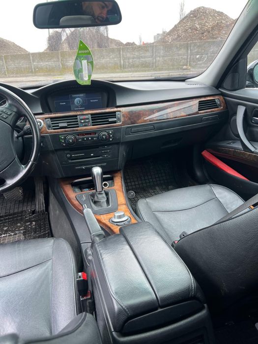 Vand bmw 320 d automata