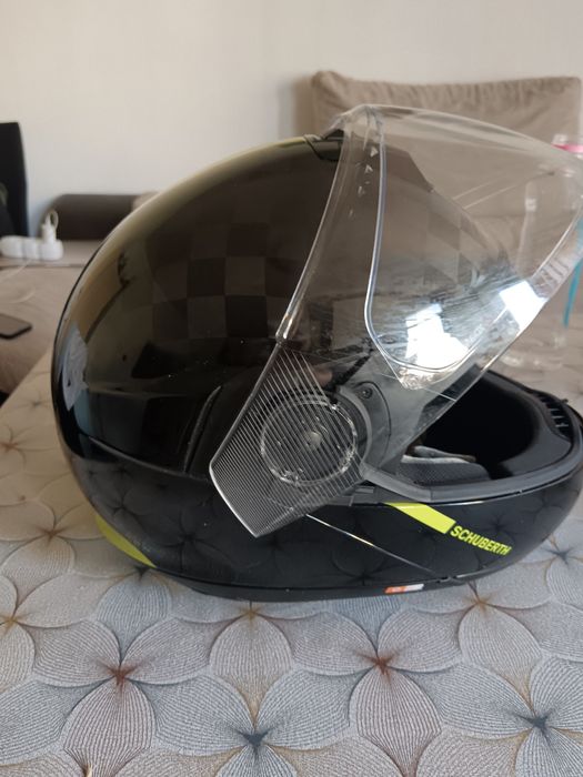 Каска Schuberth C4Pro
