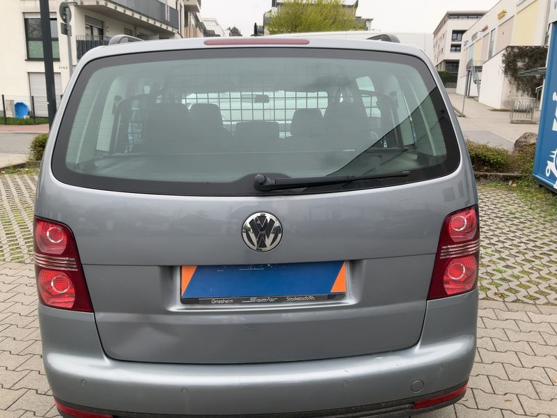 Volkswagen Touran 2.0 TDI Trendline 2009