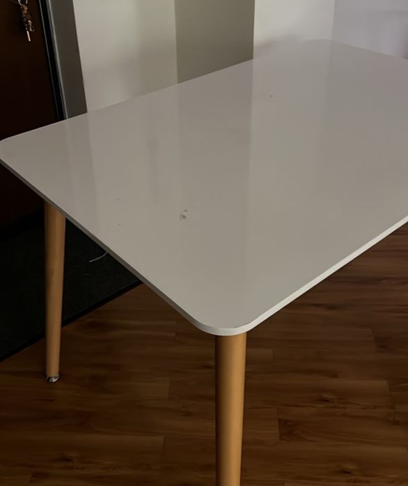 Продам стол и 6 стульев