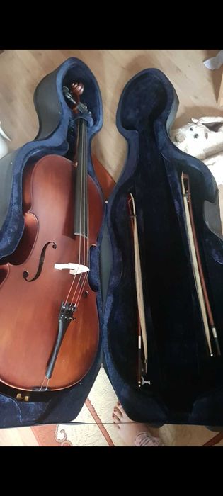 Violoncel Student 4/4 + husa/case cu roti si bretele + arcus + corzi