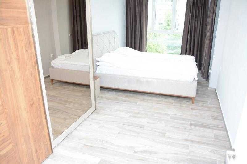 Луксозен двустаен апартамент в Славейков