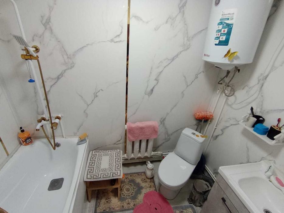 Продается хороший дом в центре города.,