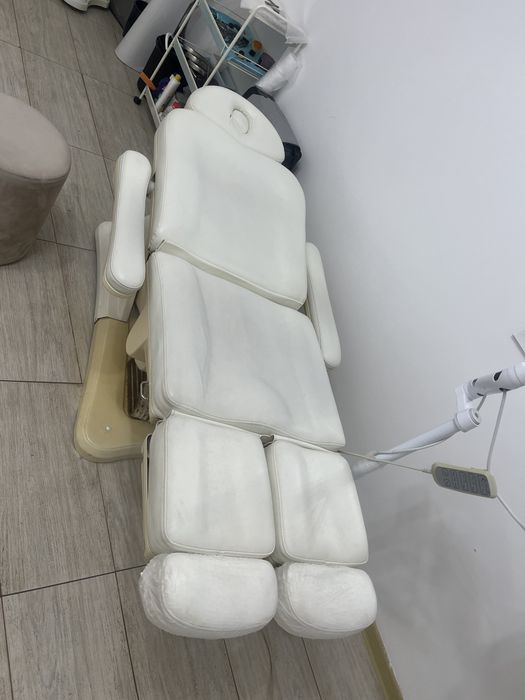 Кушетка  косметолога , подолога