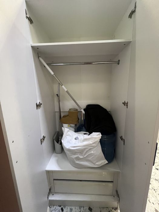 Продам срочно  шкаф