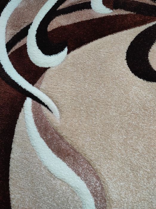 Красив релефен килим 140/200