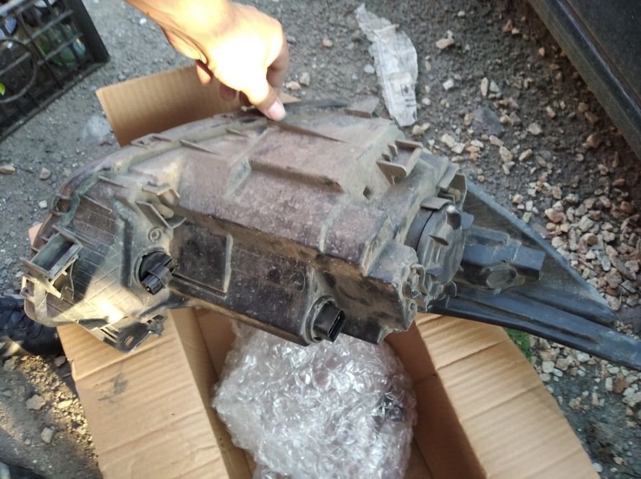 Продам фару крайслер канкорд Chrysler Concorde