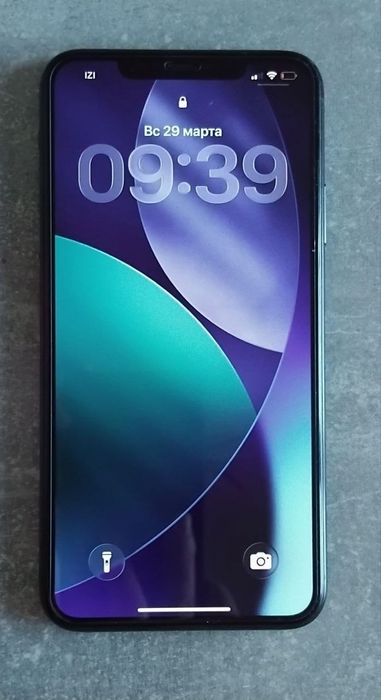 Продаю айфон 11 про Макс 256гб