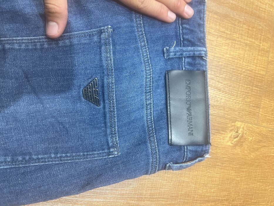 Джинсы Emporio Armani