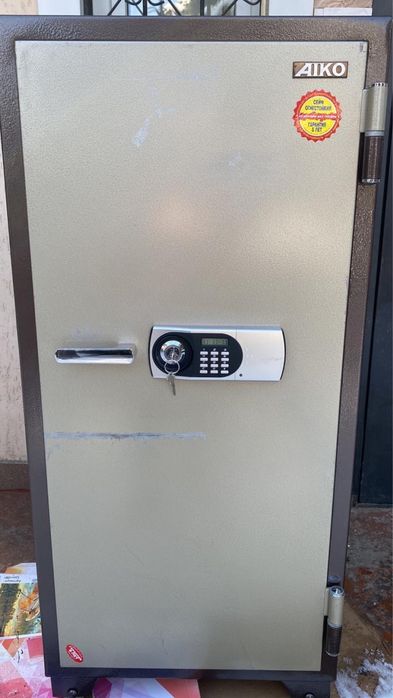 Большой сейф 128 см 200+ кг Aiko