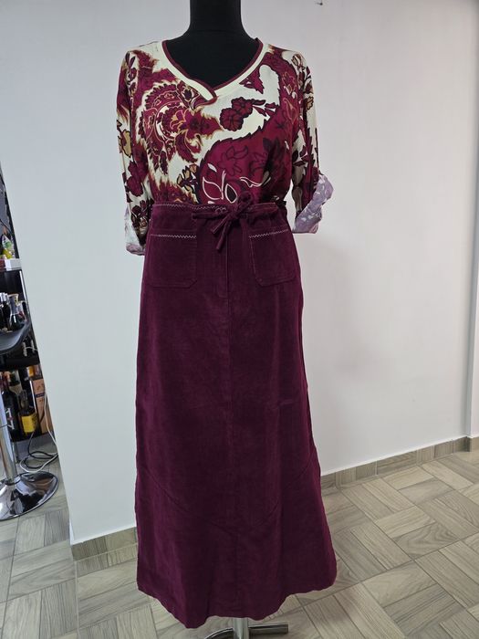 Fusta maxi burgundy din raiat, cordon  propriu pentru reglarea in talie
