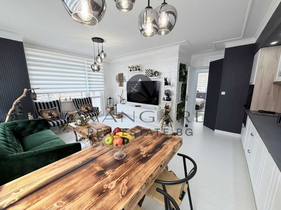 Продава се Тристаен апартамент в Пловдив, Тракия - 97 кв.м за 1210 €/кв.м - Снимка #2