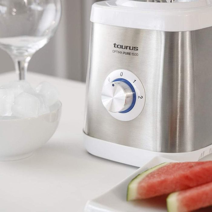 Блендер  Taurus 1500 вата със стъклена кана