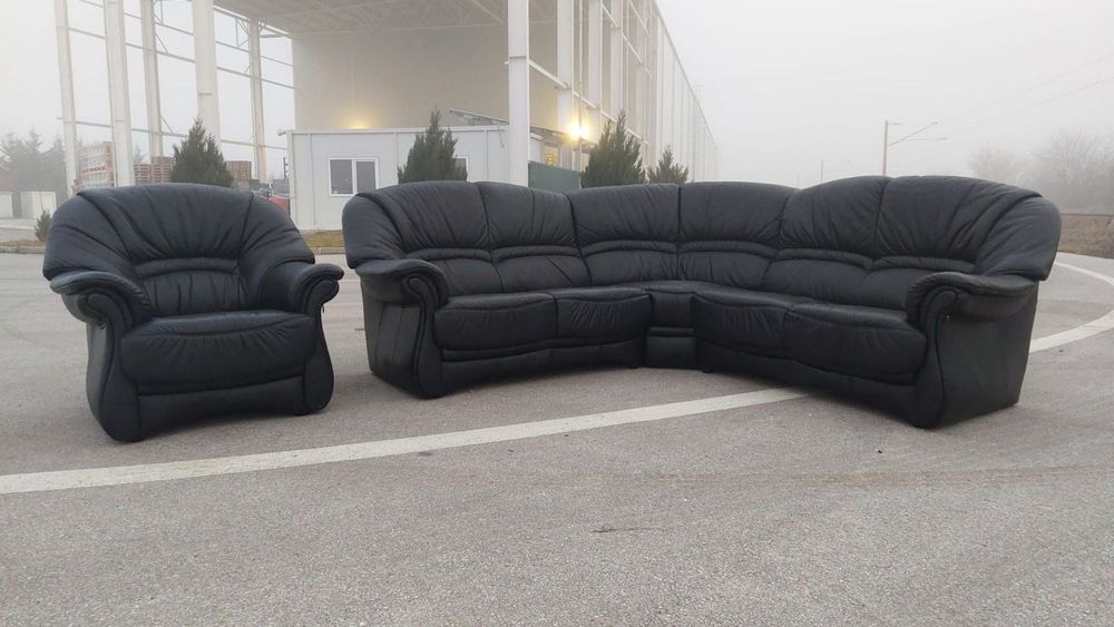 Холова гарнитура от естествена кожа. Дебела и мека. Ъглов диван черен