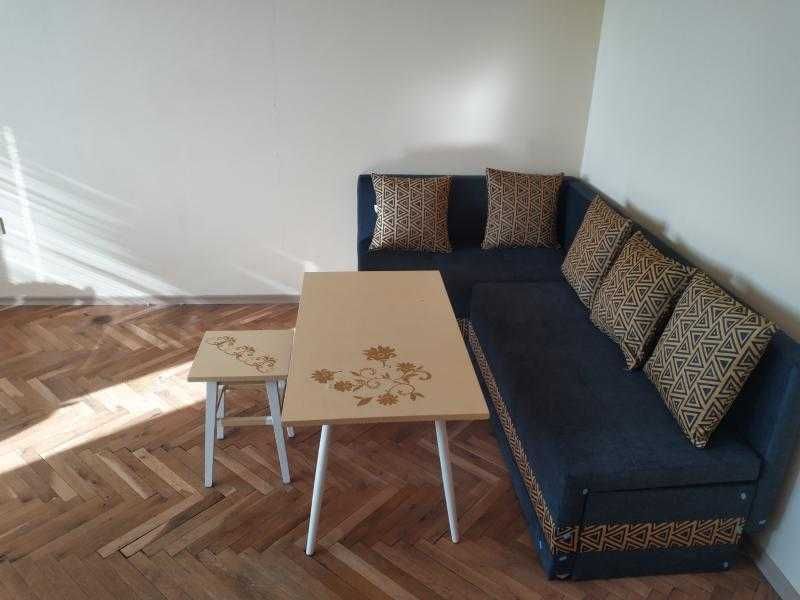 Дава се под наем Двустаен апартамент в Бургас, Възраждане - 65 кв.м за 306 € - Снимка #4