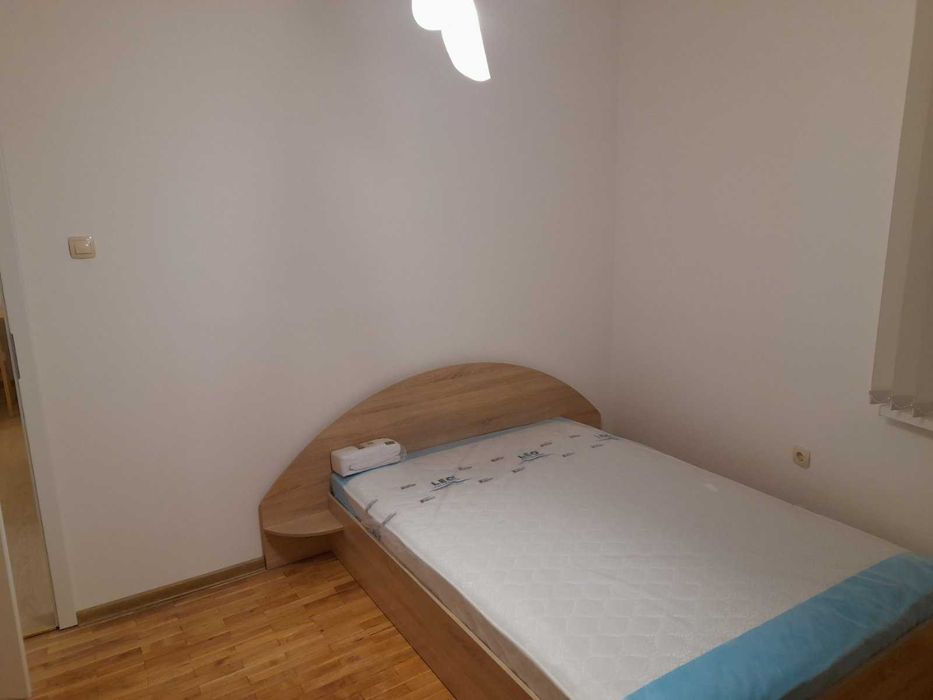 Дава се под наем Тристаен апартамент в София, Медицинска академия - 60 кв.м за 777.75 € - Снимка #1