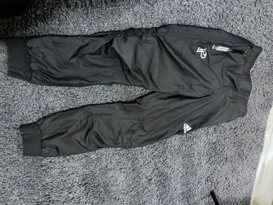 Adidas спортни панталони