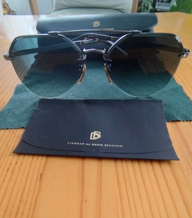 Слънчеви очила Дейвид Бекъм