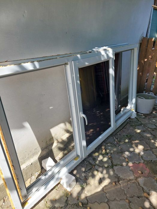 Vand 2 bucati ferestre termopan 240×120