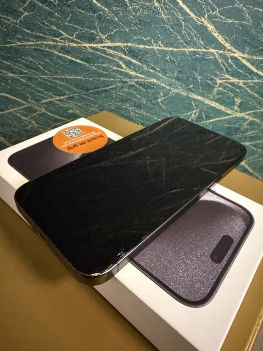 Vand Laptop MacBook Air 13 ca nou !