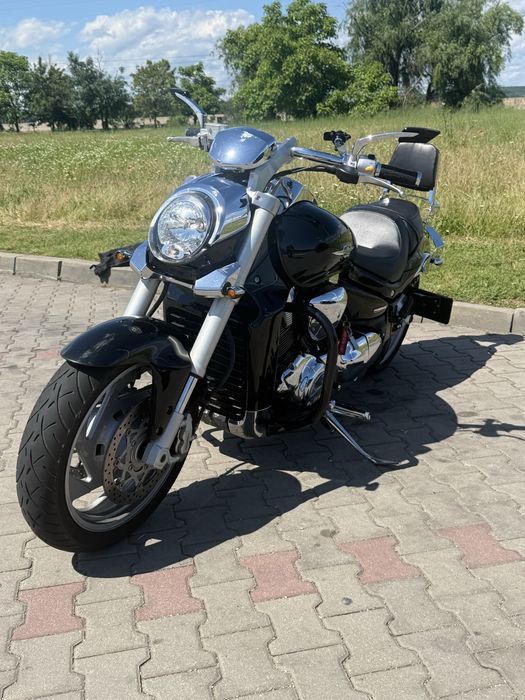 Suzuki intruder m109r m109r2