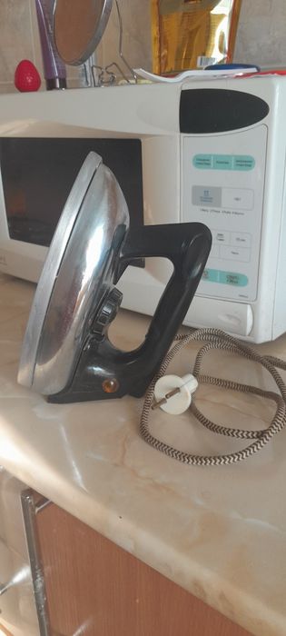 Утюг отличный...