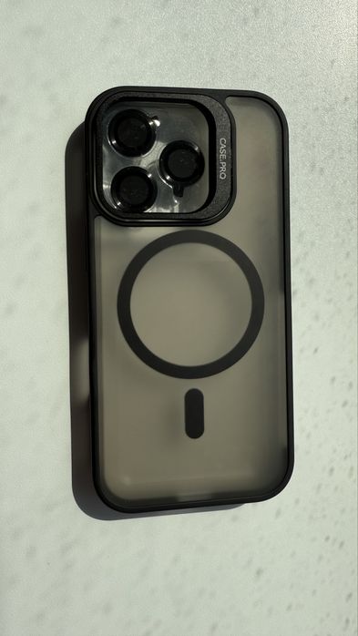 Чехол на Айфон 16 Про