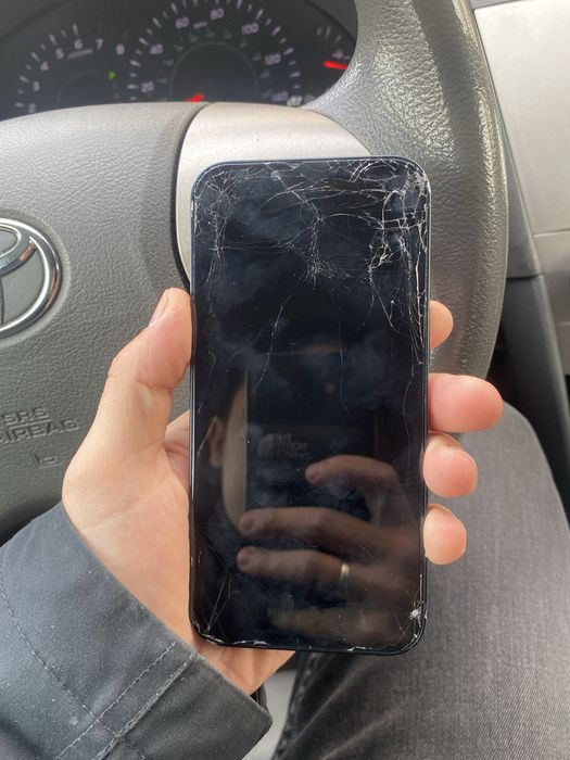 13 айфон на заччасти